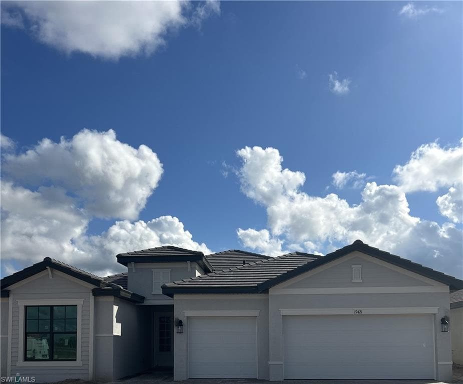 19421 Hinkley DR ESTERO, FL 33928