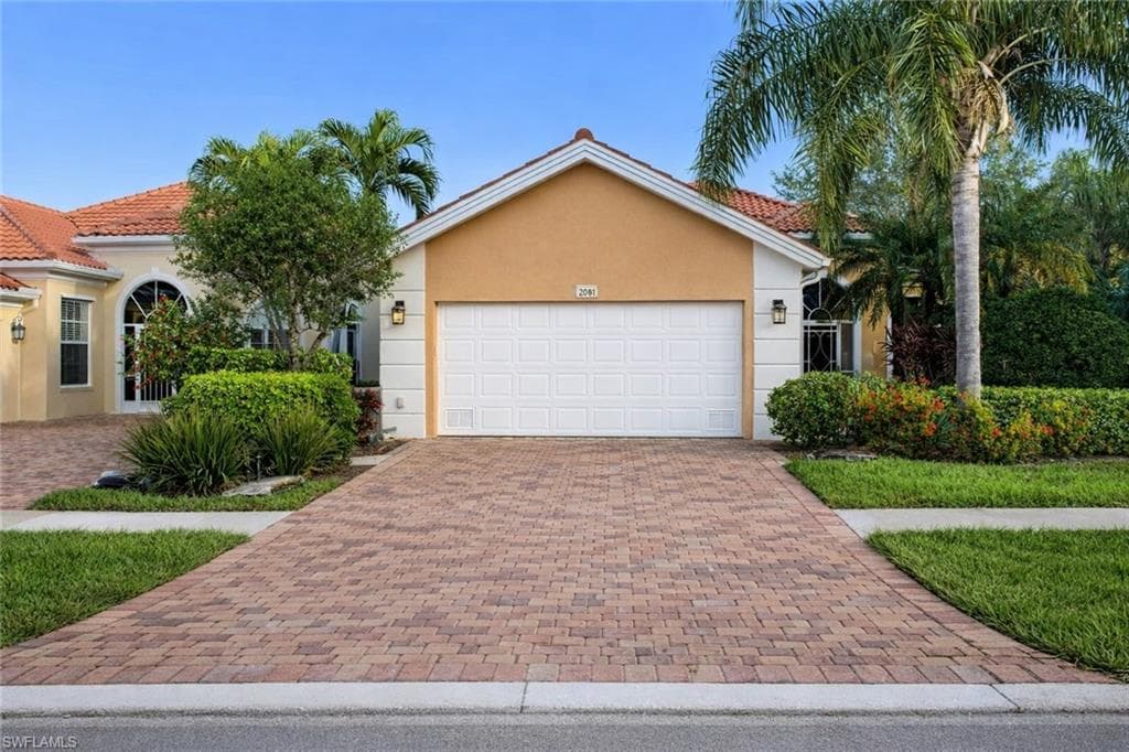 7651 Hernando CT NAPLES, FL 34114