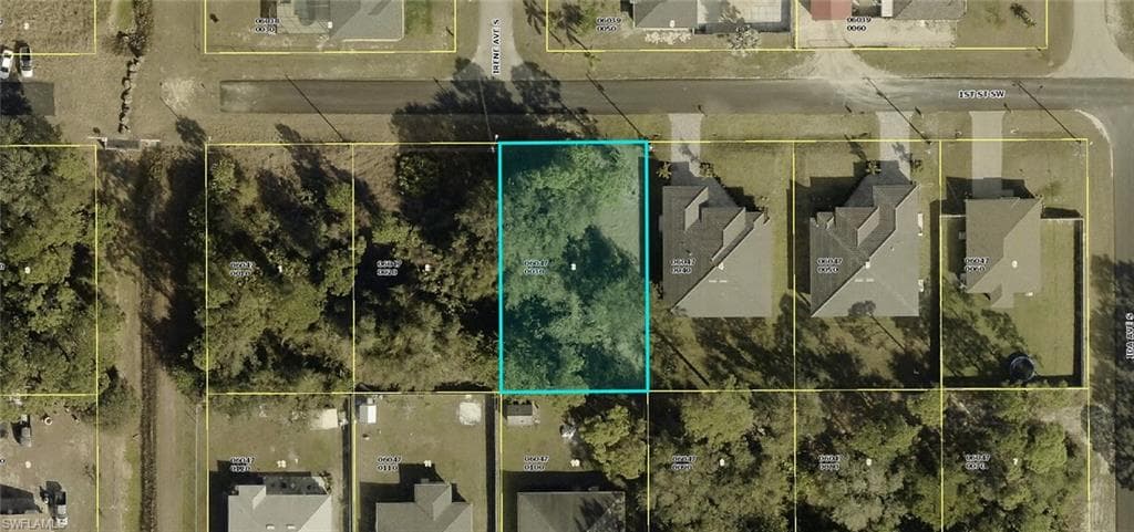 2907 1st ST SW LEHIGH ACRES, FL 33976