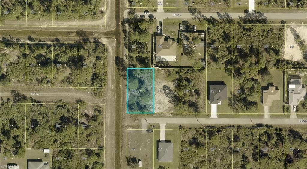 3016 38th ST W LEHIGH ACRES, FL 33971