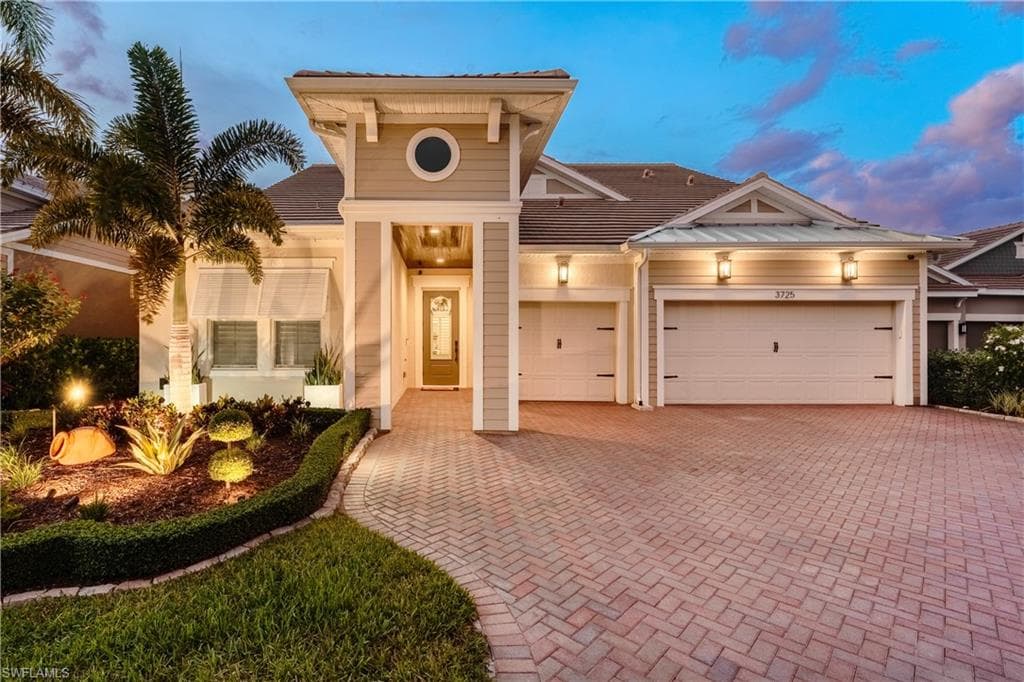 3725 Helmsman DR NAPLES, FL 34120