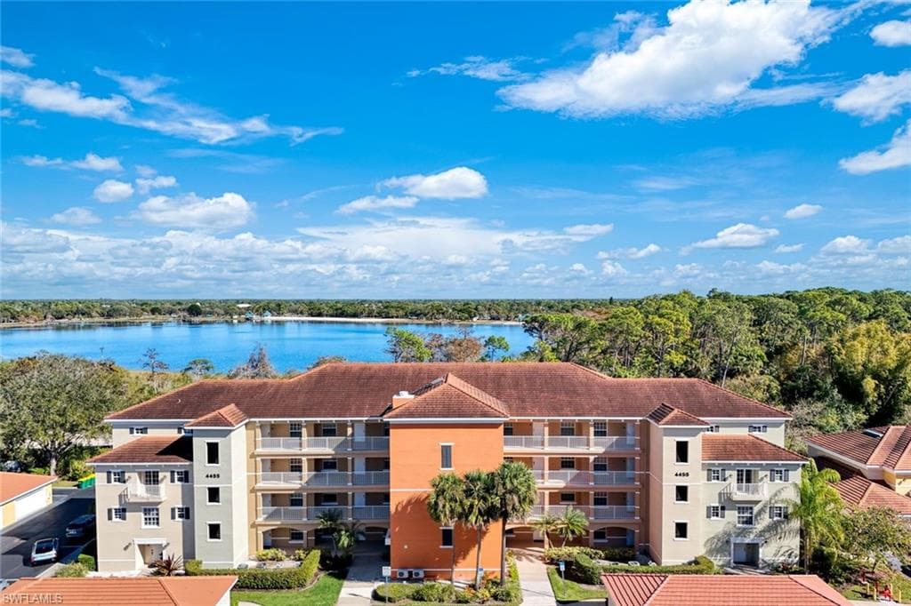4455 Botanical Place CIR 204 NAPLES, FL 34112