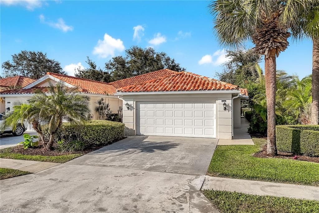 3111 Andorra CT NAPLES, FL 34109