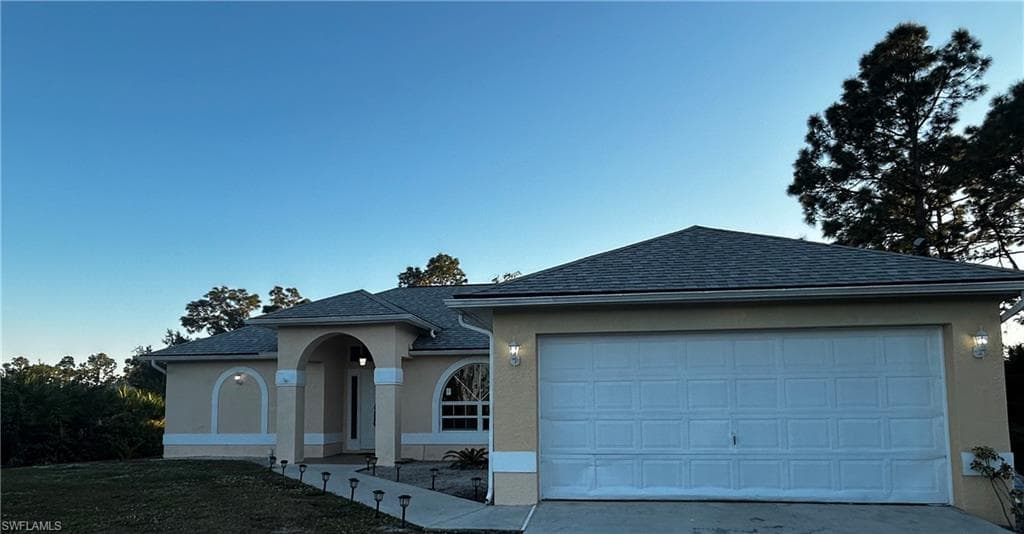 2811 40th ST SW LEHIGH ACRES, FL 33976
