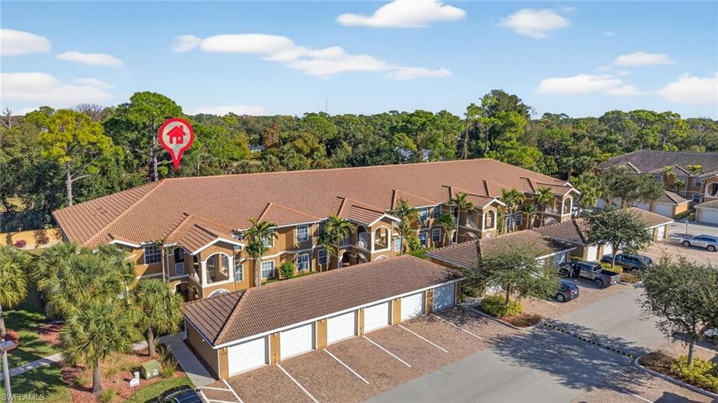 1095 Winding Pines CIR 201 CAPE CORAL, FL 33909