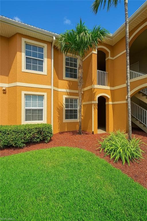 1076 Winding Pines CIR 203 CAPE CORAL, FL 33909
