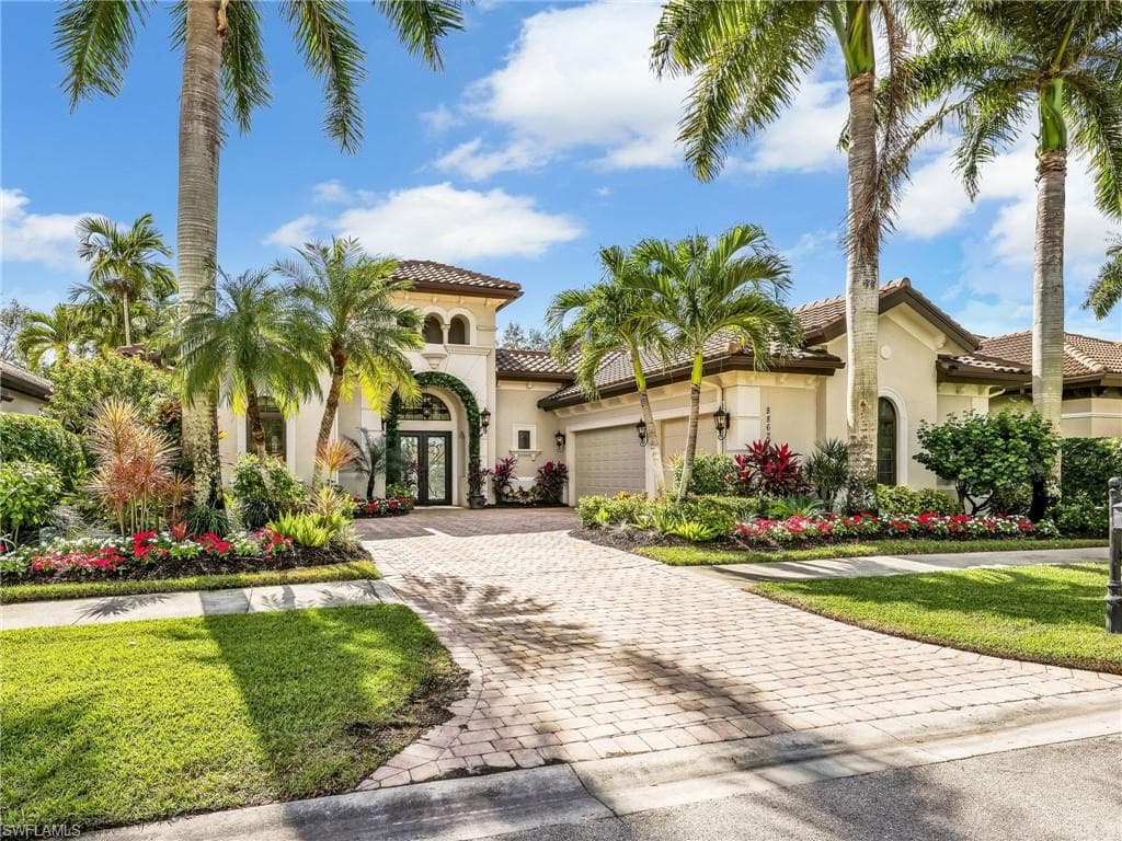 8862 Shenendoah CIR NAPLES, FL 34113