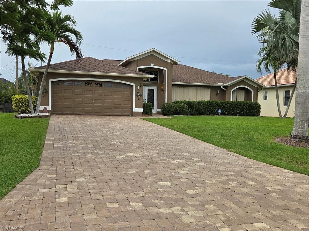 1725 SW 49th LN CAPE CORAL, FL 33914