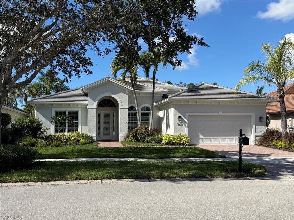8868 Mustang Island CIR NAPLES, FL 34113