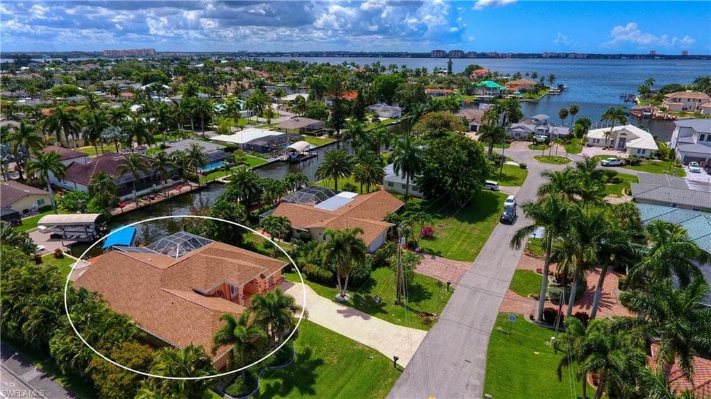5607 Coronado CT CAPE CORAL, FL 33904
