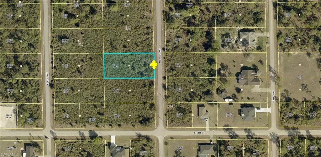 605 Monroe AVE LEHIGH ACRES, FL 33972