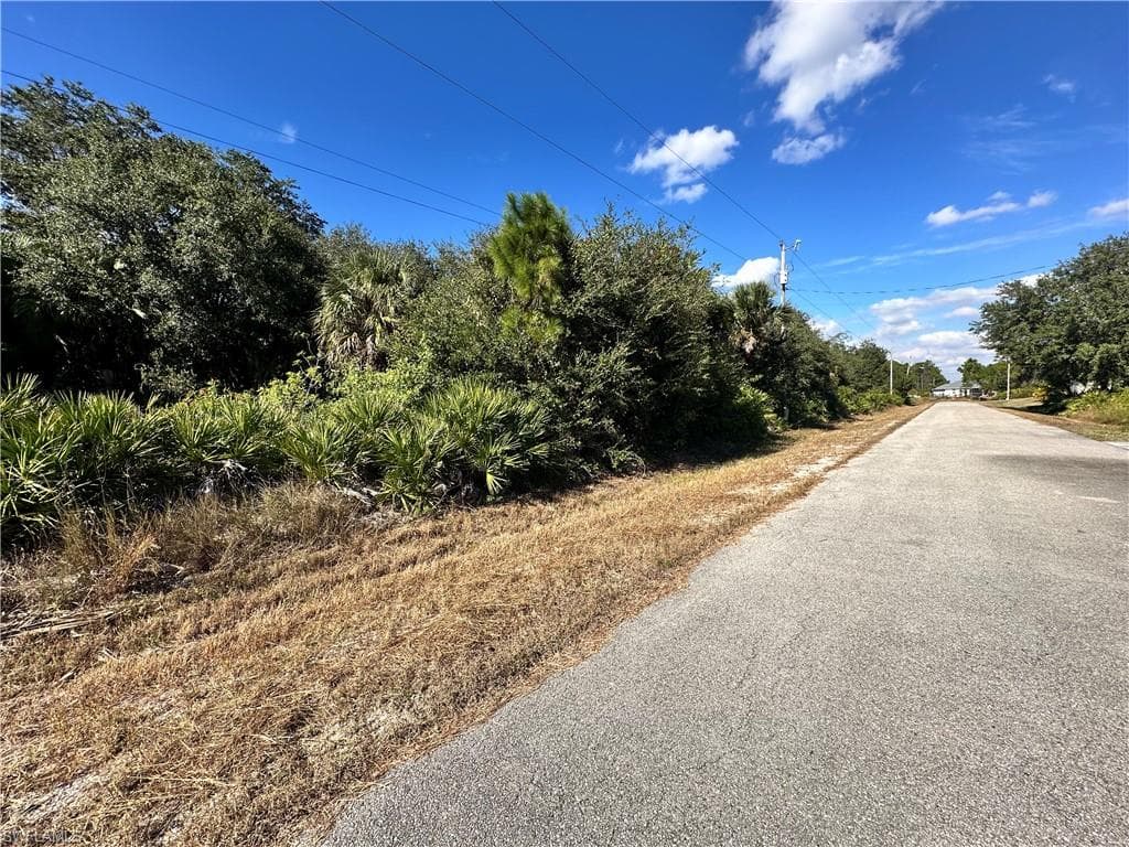 1113 Pine AVE LEHIGH ACRES, FL 33972