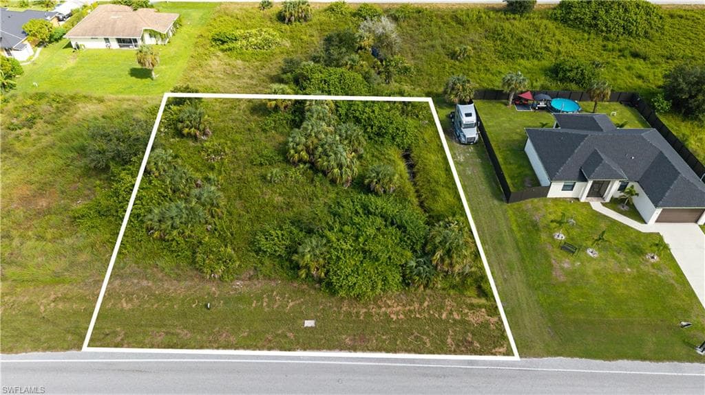 819 Milwaukee BLVD LEHIGH ACRES, FL 33974