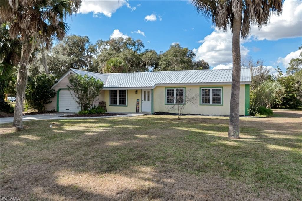 4003 Edgewater CIR LABELLE, FL 33935