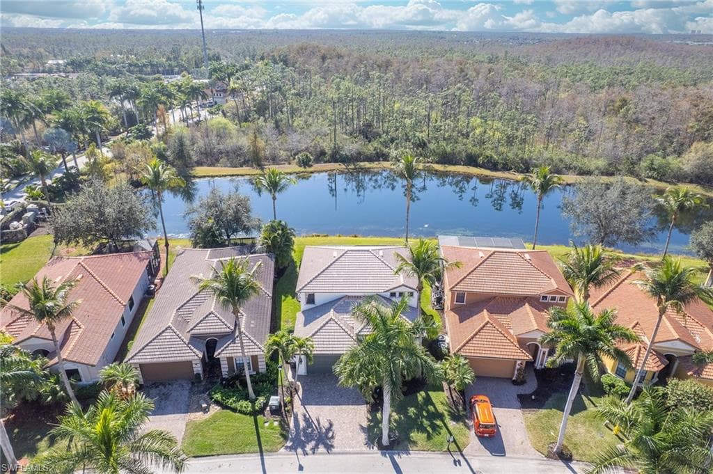 9182 River Otter DR FORT MYERS, FL 33912