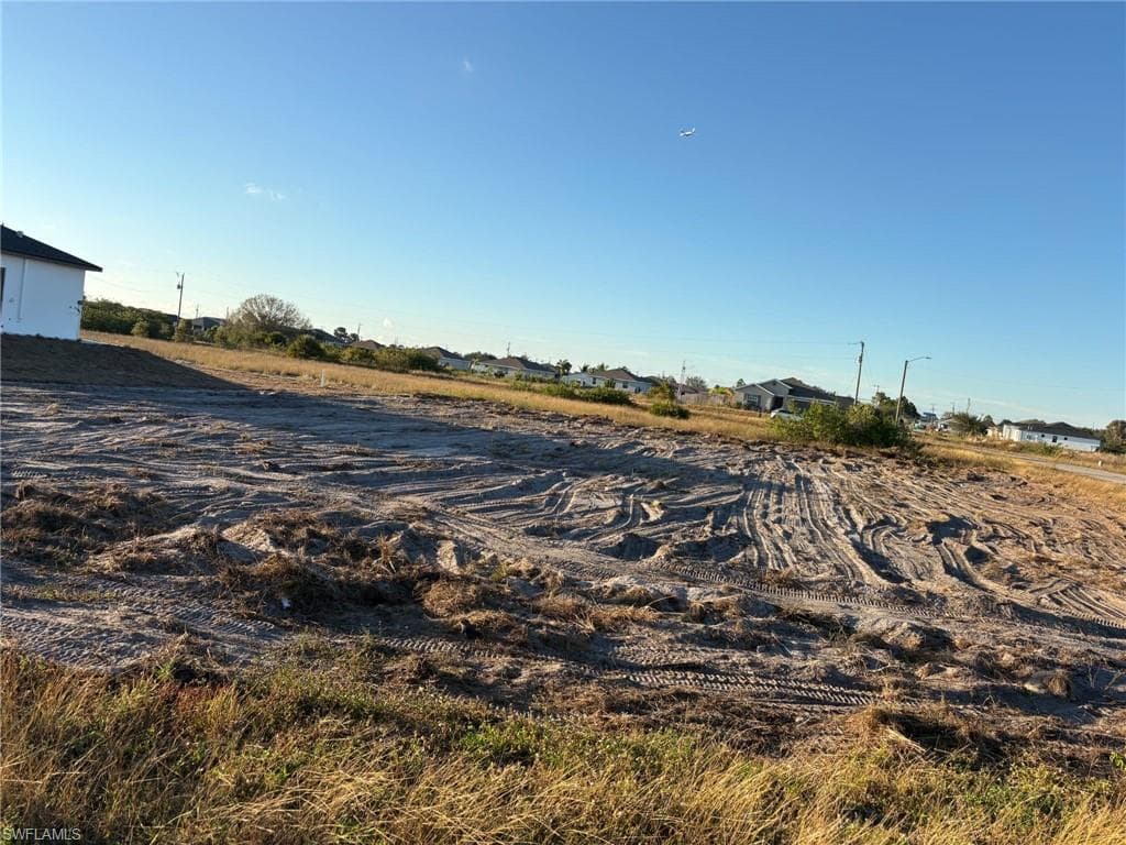 219 Pembroke ST LEHIGH ACRES, FL 33974