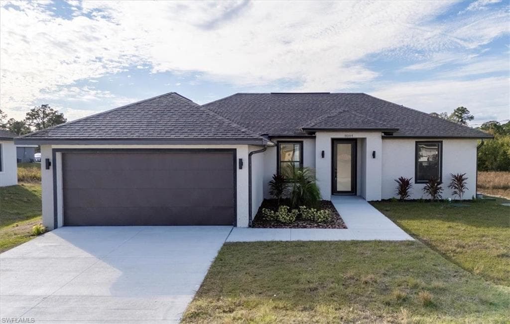 8044 Buttercup CIR LABELLE, FL 33935