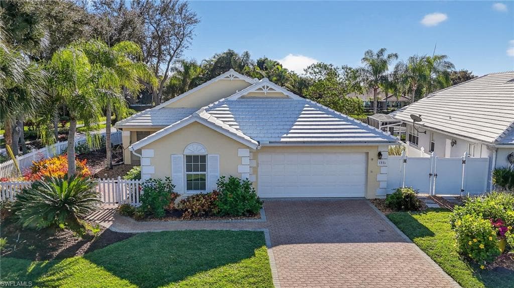 1331 Old Oak LN NAPLES, FL 34110
