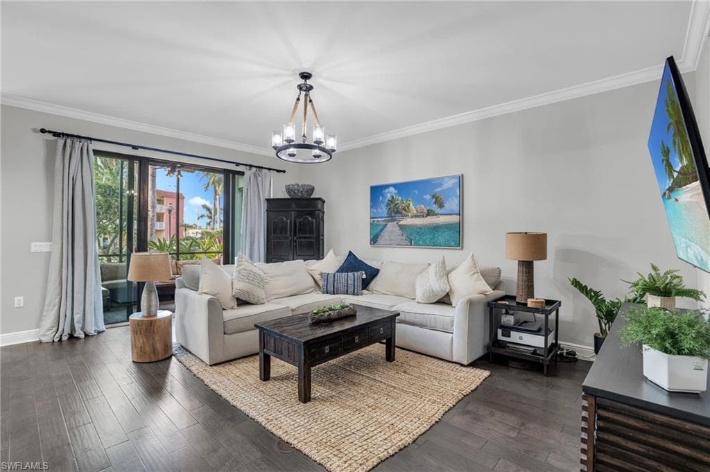 985 Sandpiper ST SW I103 NAPLES, FL 34102