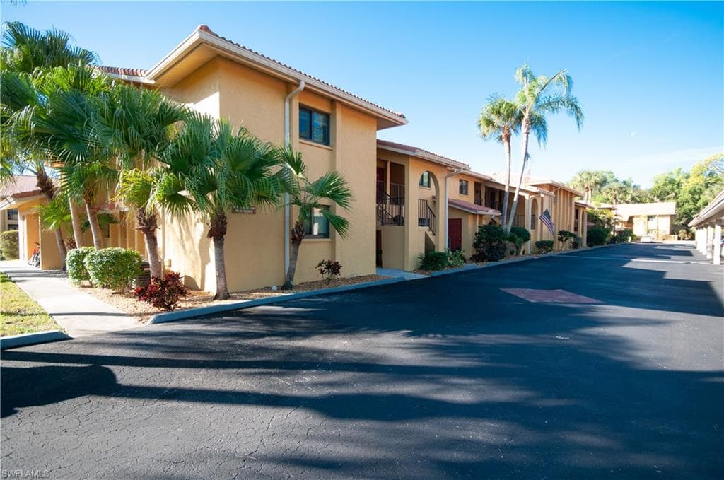 9845 Citadel LN 207 BONITA SPRINGS, FL 34135