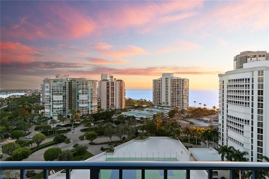4451 Gulf Shore BLVD N 1704 NAPLES, FL 34103