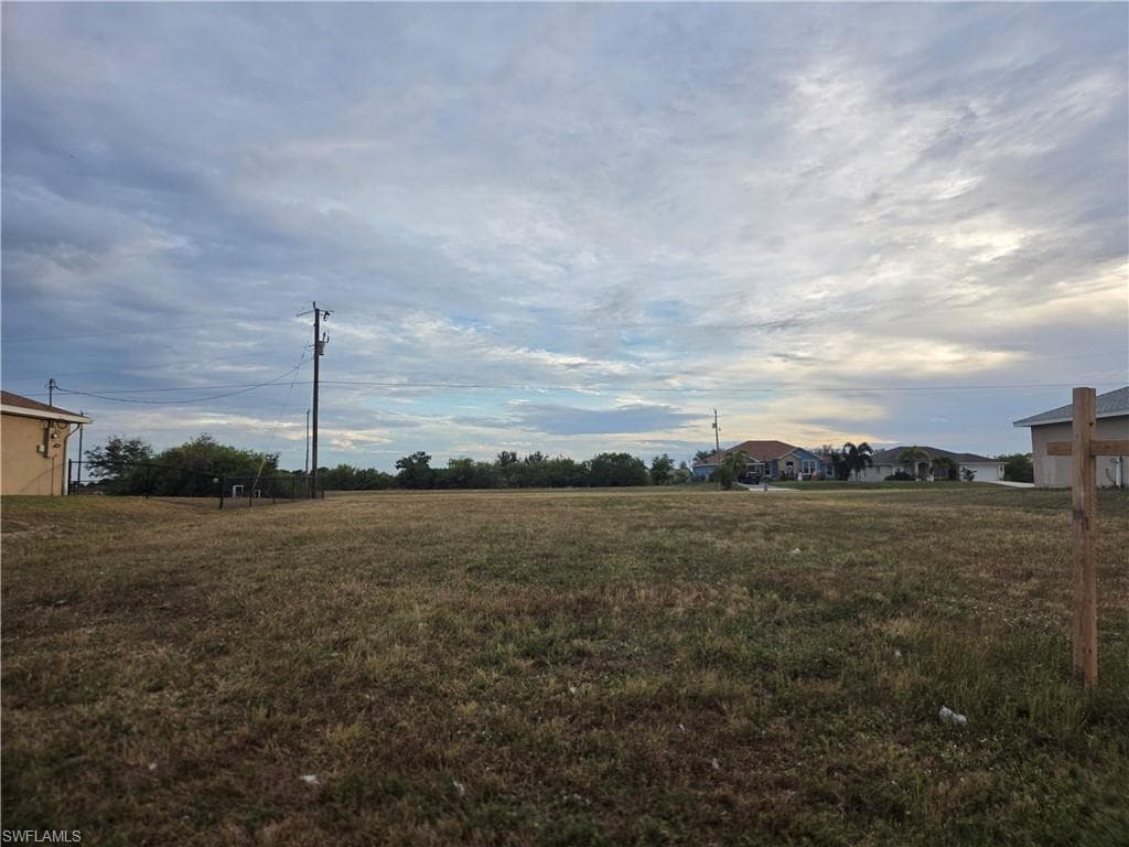 1018 Kismet PKWY E CAPE CORAL, FL 33909