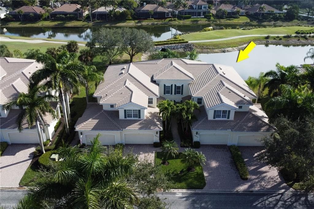 28670 San Lucas LN 202 BONITA SPRINGS, FL 34135