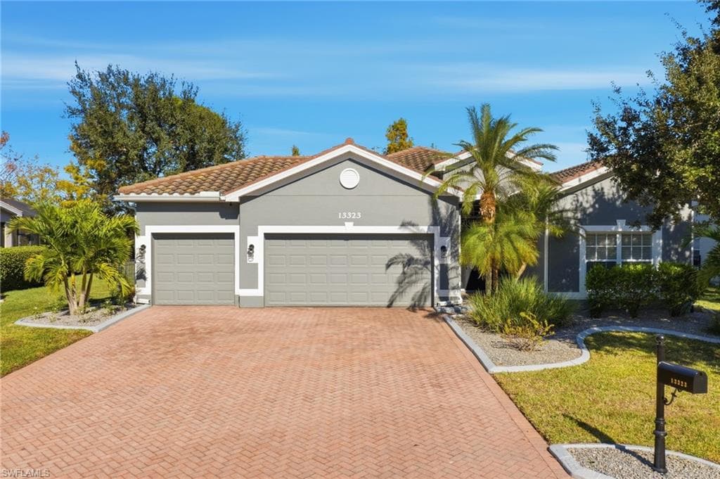 13323 Little Gem CIR FORT MYERS, FL 33913