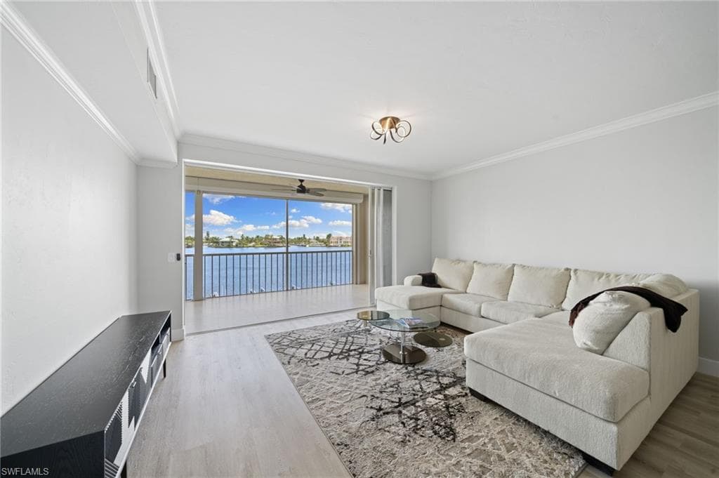 9700 Gulf Shore DR 202 NAPLES, FL 34108