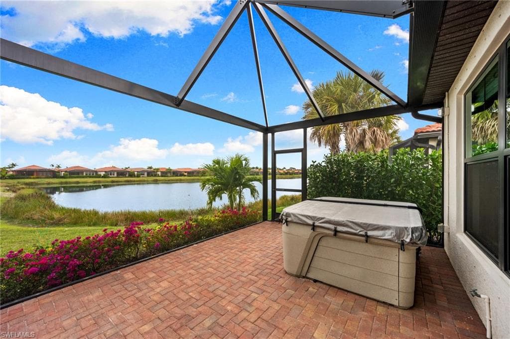 1511 Oceania DR S NAPLES, FL 34113