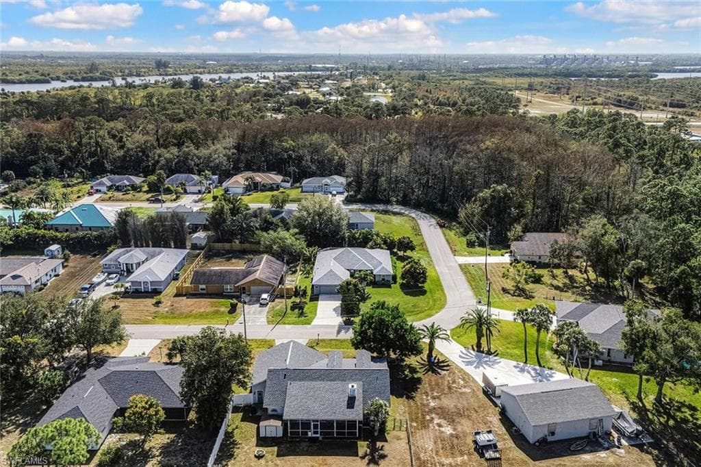 11210 Rabun Gap DR NORTH FORT MYERS, FL 33917