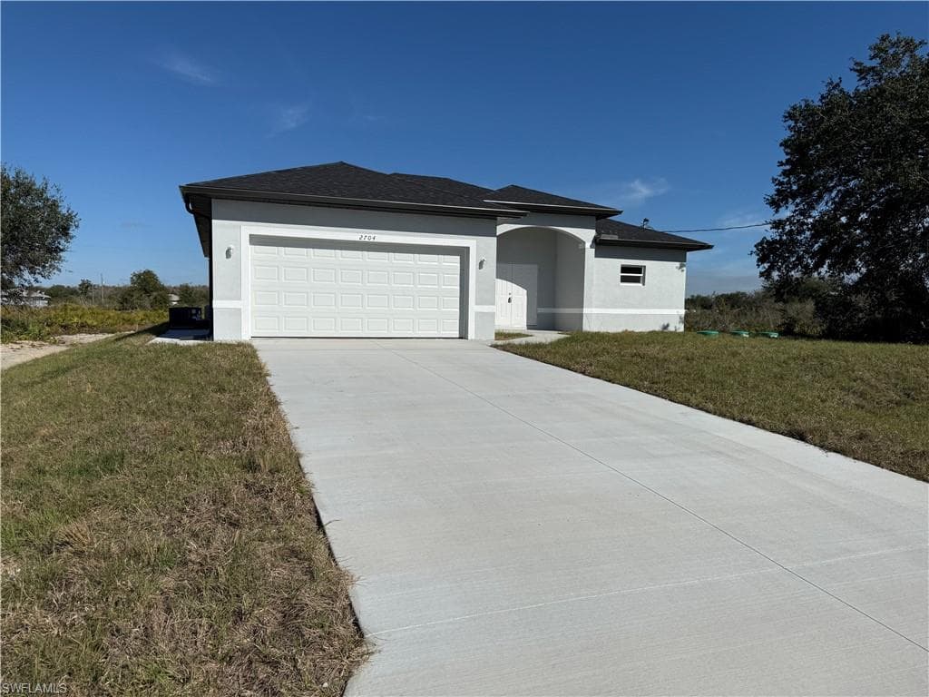 2704 70th ST W LEHIGH ACRES, FL 33971