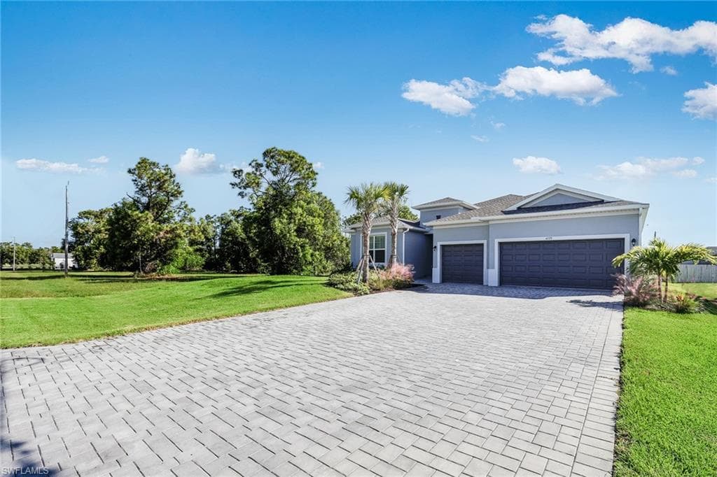 4540 35th PL CAPE CORAL, FL 33993