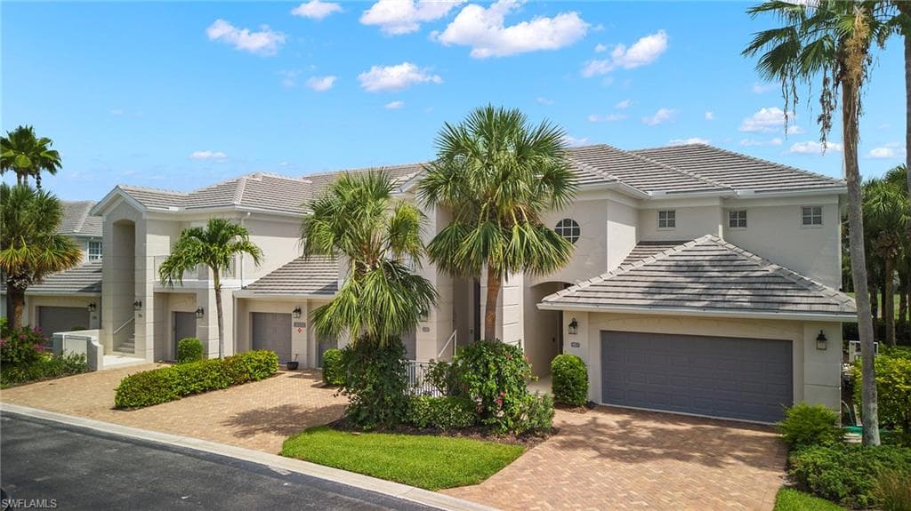 9520 Cypress Hammock CIR 102 ESTERO, FL 34135