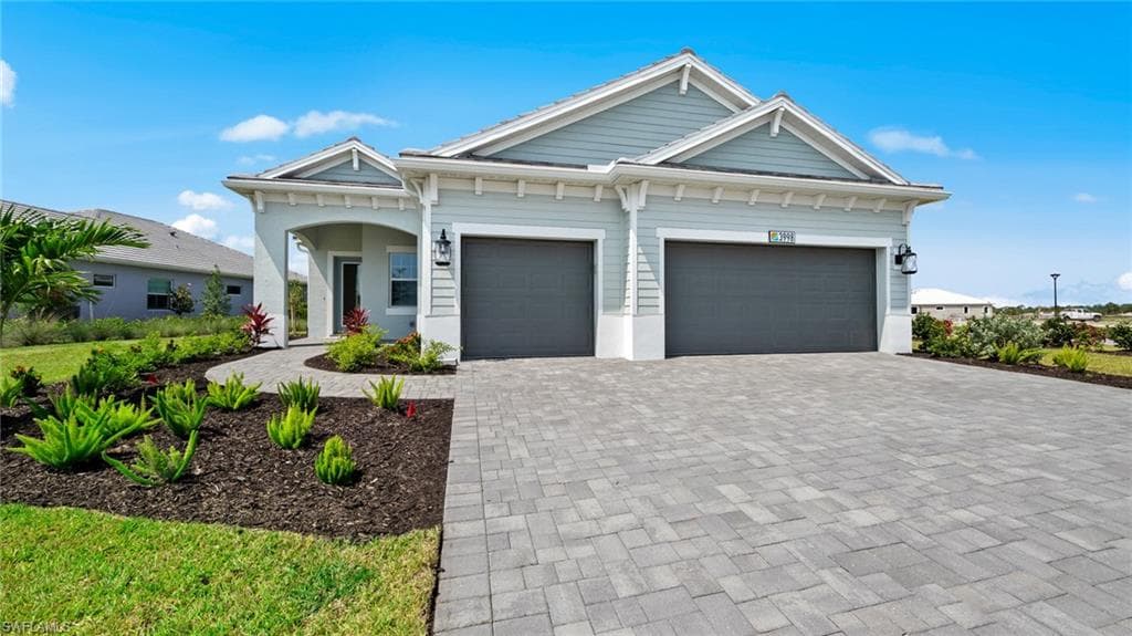 4292 Pegasus DR NAPLES, FL 34120