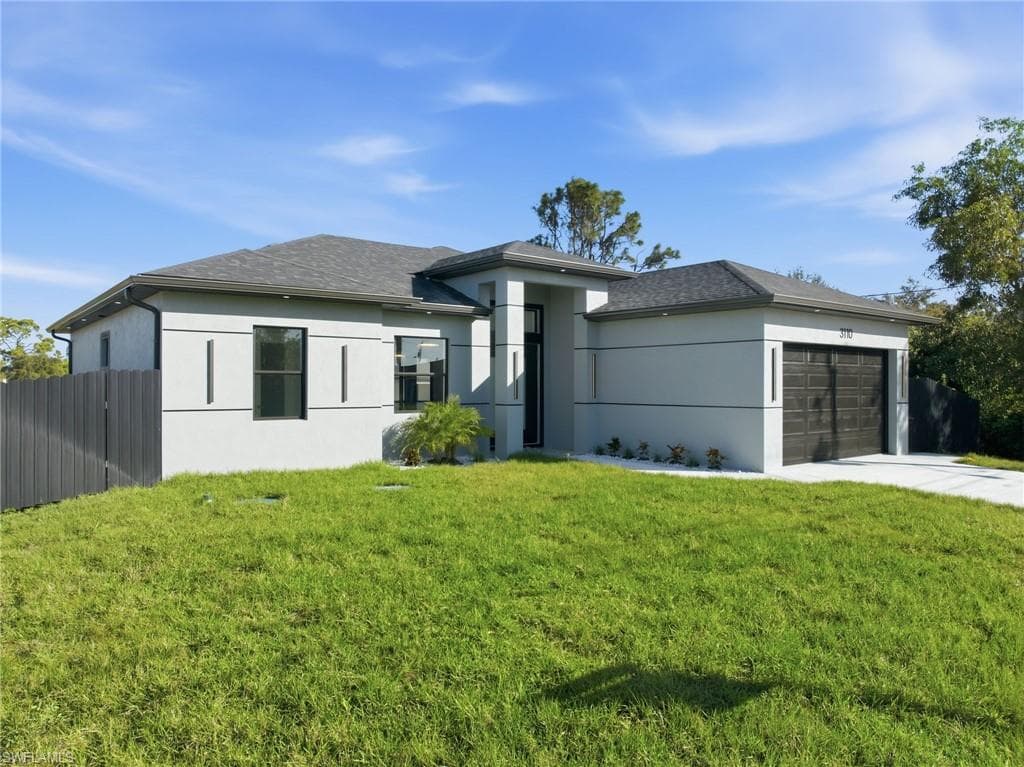 3110 7th ST W LEHIGH ACRES, FL 33971