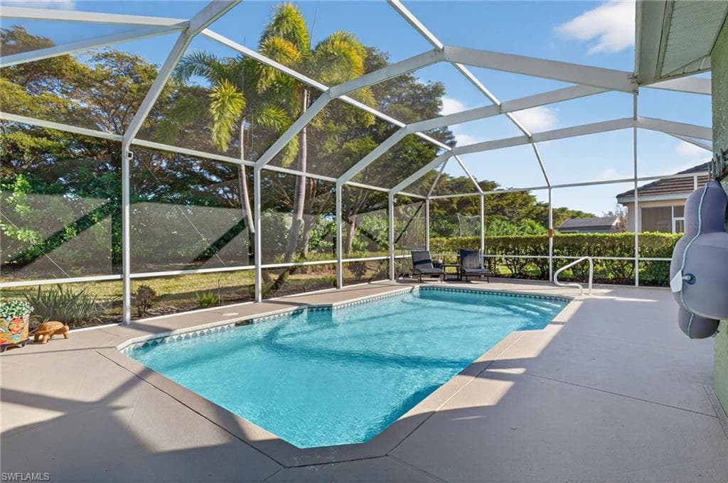2502 Blackburn CIR CAPE CORAL, FL 33991