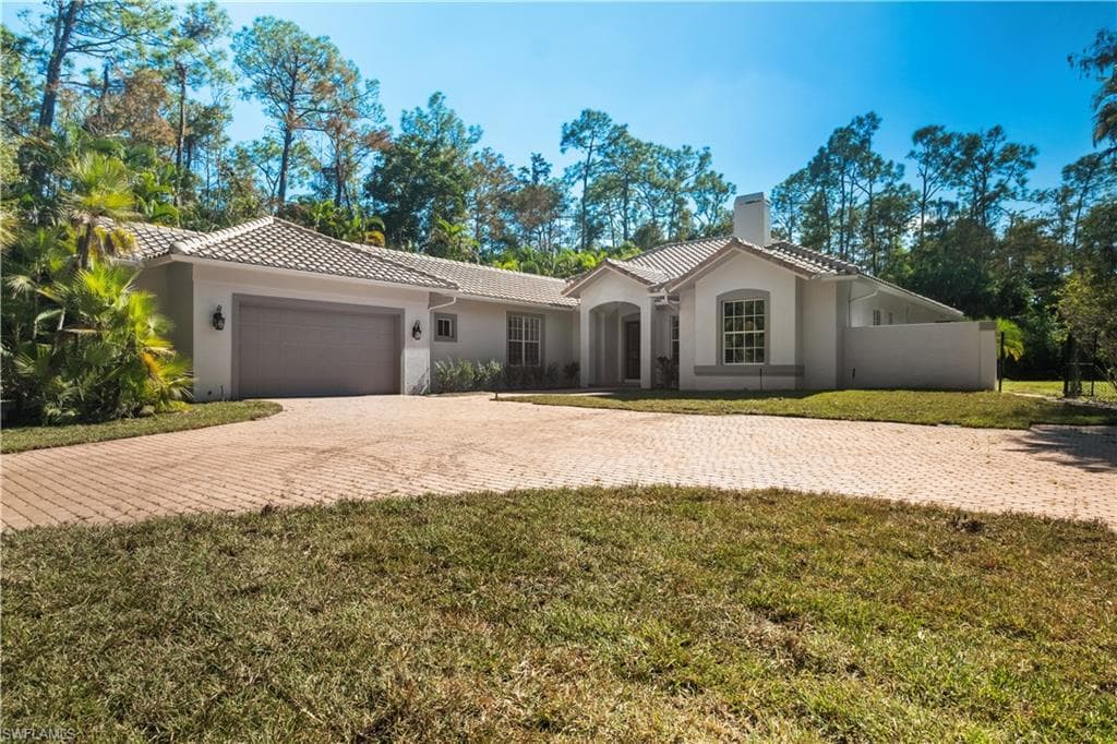6800 Hunters RD NAPLES, FL 34109