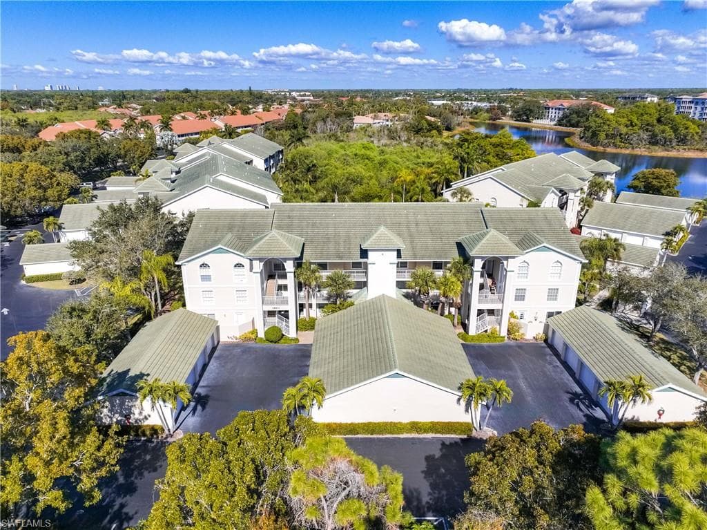 28871 Bermuda Lago CT 304