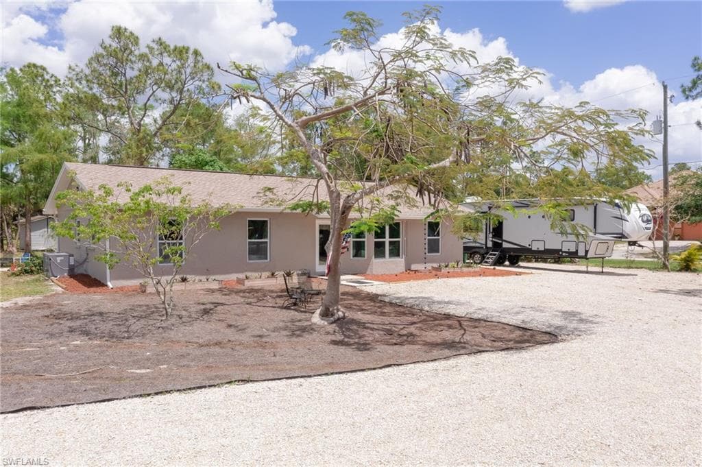 1221 22nd AVE NE NAPLES, FL 34120