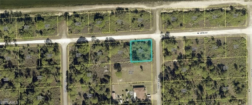 1901 18th ST LEHIGH ACRES, FL 33972
