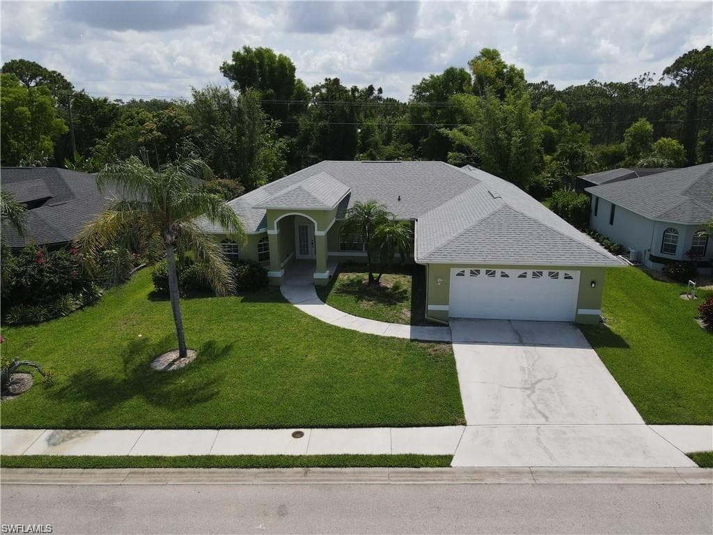23447 Olde Meadowbrook CIR ESTERO, FL 34134
