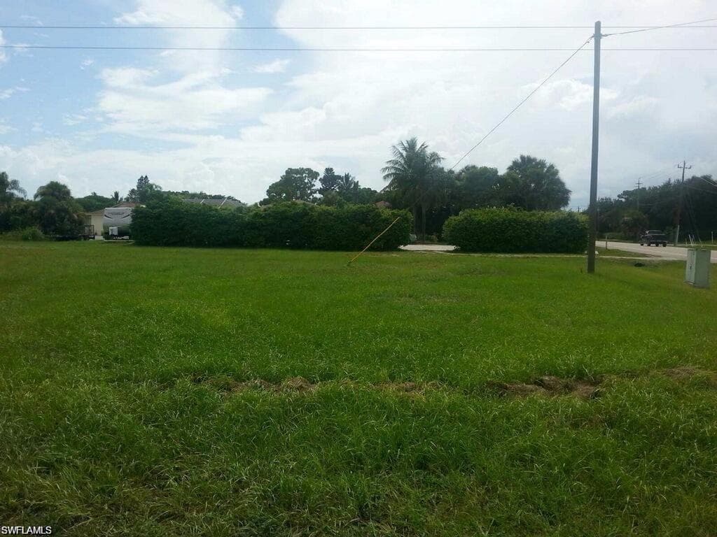 27010 Holly LN BONITA SPRINGS, FL 34135