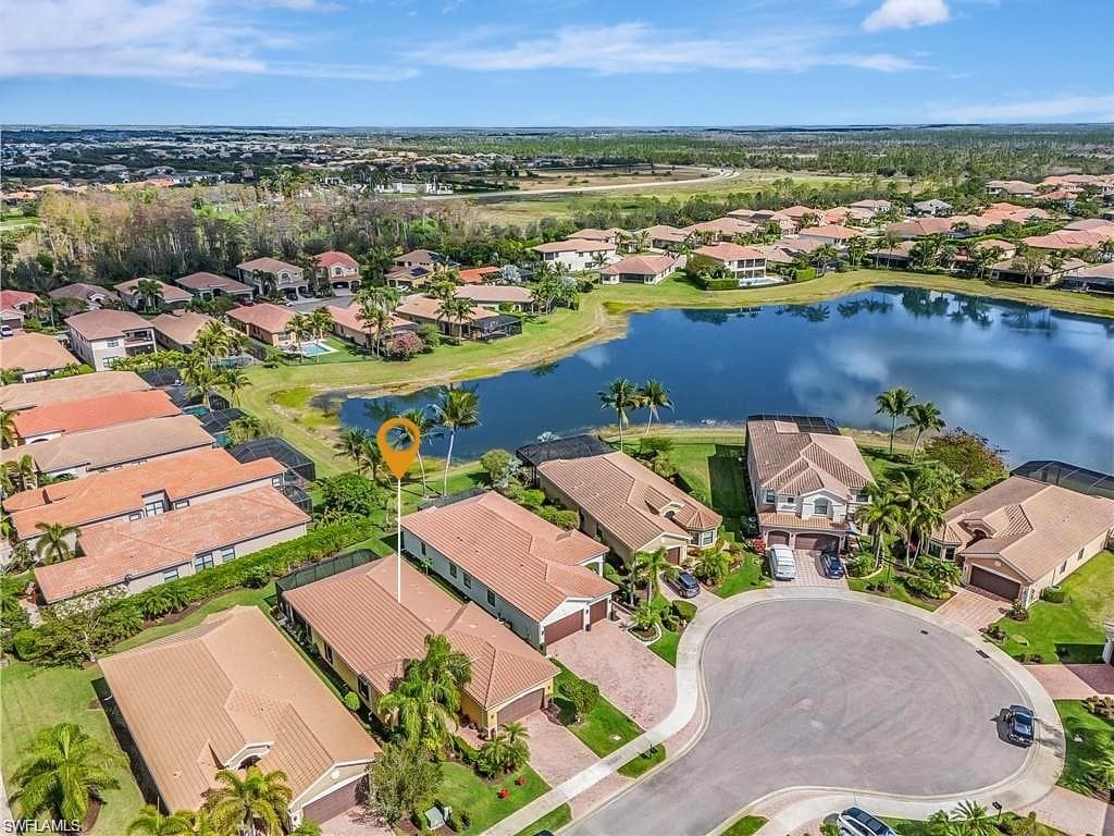 3809 Columbia CT NAPLES, FL 34119