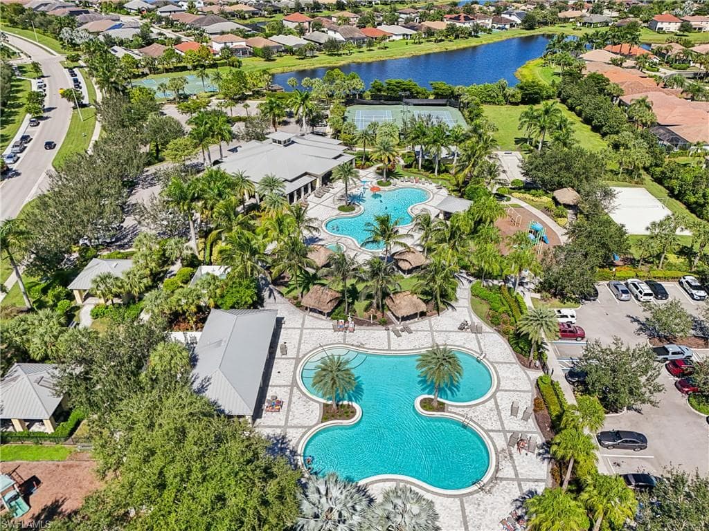 2080 Wellington ST NAPLES, FL 34120