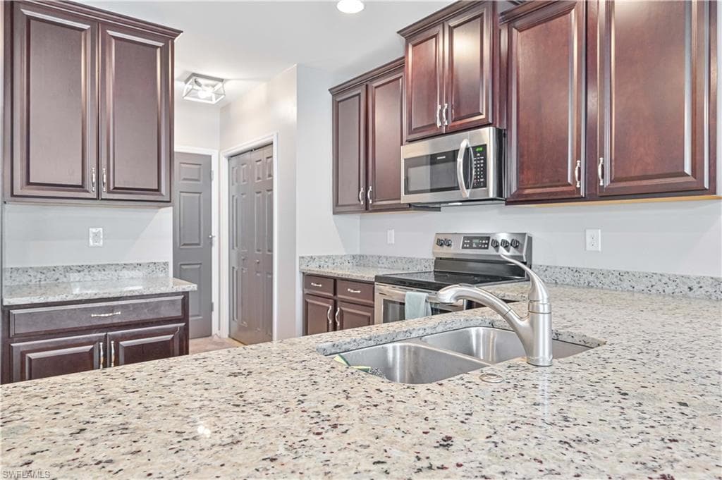 3786 Tilbor CIR FORT MYERS, FL 33916