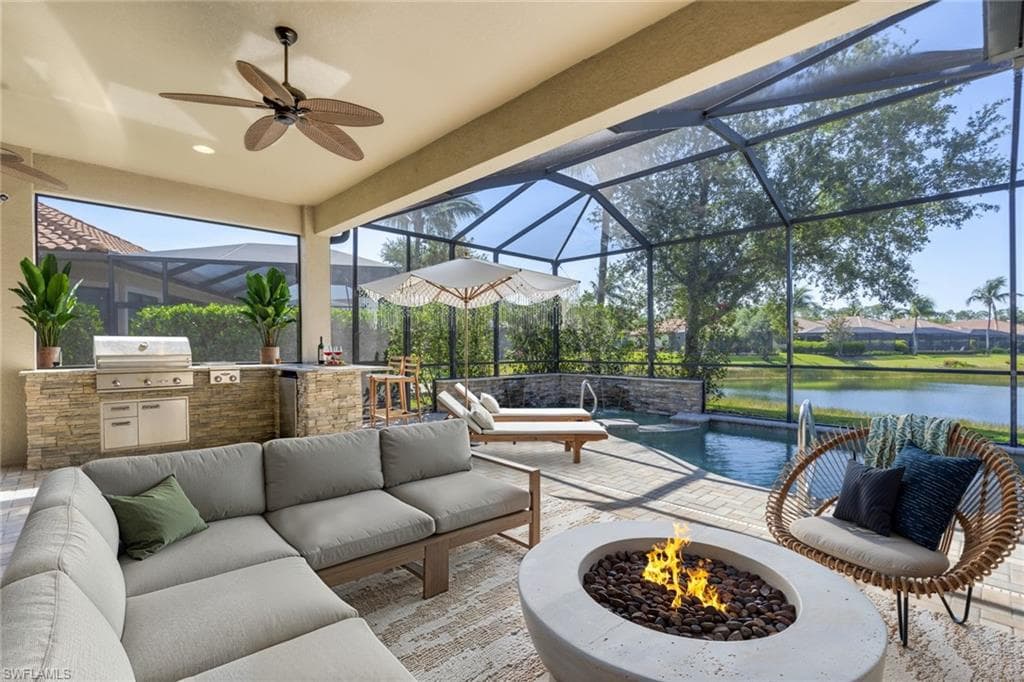 9276 Isla Bella CIR BONITA SPRINGS, FL 34135
