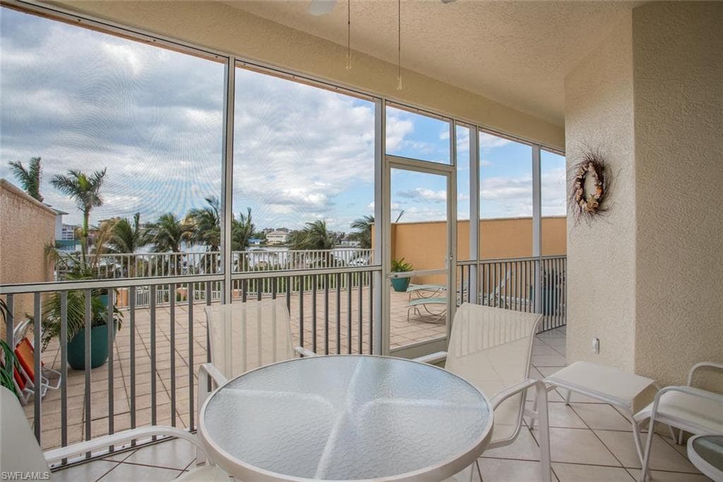 400 FLAGSHIP DR 306 NAPLES, FL 34108
