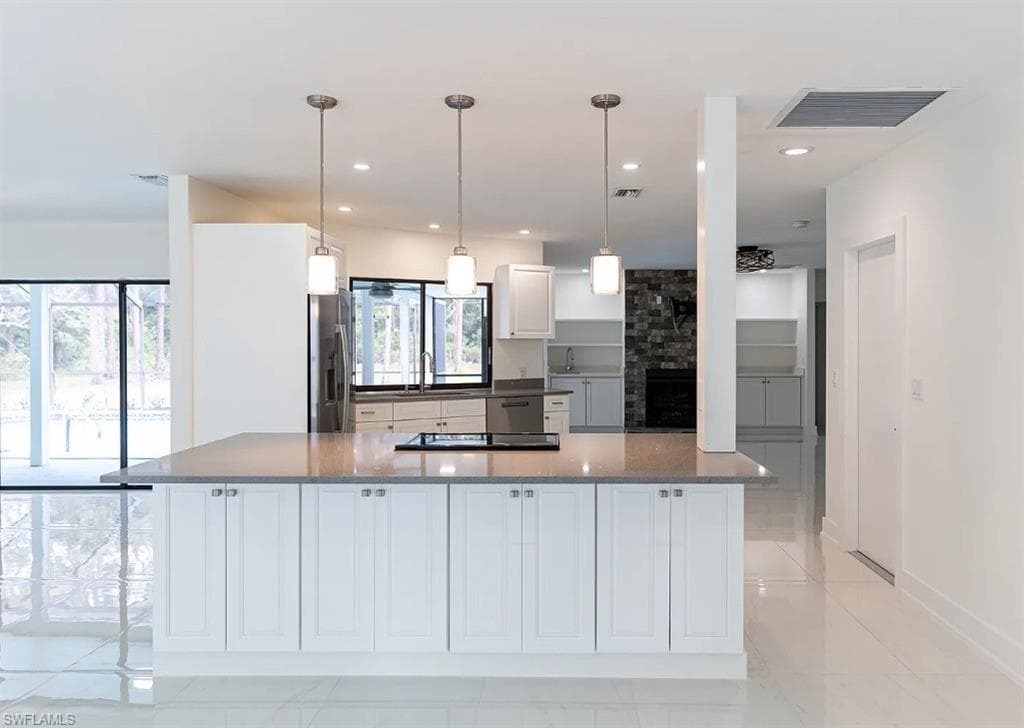 5588 Wendy LN NAPLES, FL 34112