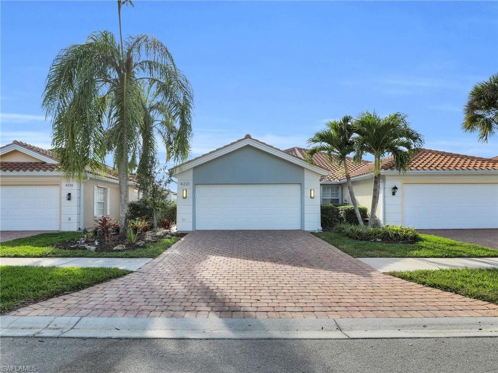 4231 Redonda LN NAPLES, FL 34119
